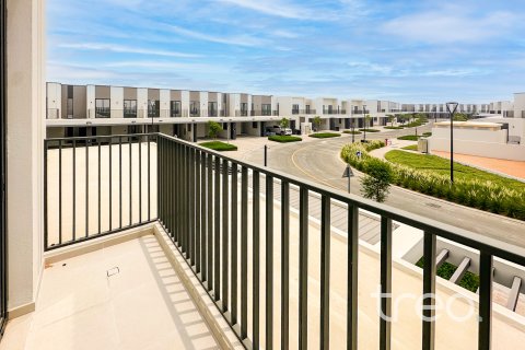 Townhouse in Dubai South (Dubai World Central), Dubai, UAE 3 bedrooms, 182.09 sq.m. № 755535 - photo 18