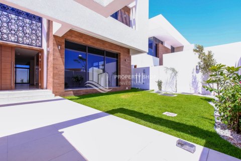 Villa para venda em Yas Island, Abu Dhabi, EAU 5 quartos, 413 m2 № 716992 - foto 3