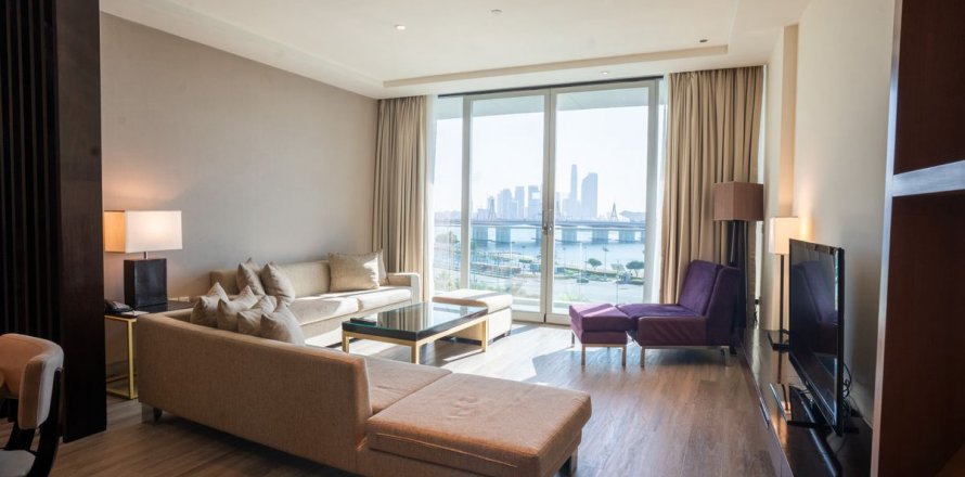 Apartament në Dubai, Emiratet e Bashkuara Arabe 3 dhoma gjumi, 186 m2. № 614270