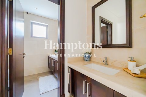 Vila di Mohammed Bin Rashid City, Dubai, UEA 6 kamar tidur, 1581.02325400 m2 nomor 651449 - foto 1