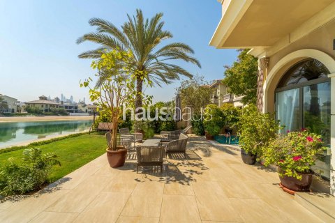 Vila di Palm Jumeirah, Dubai, UEA 4 kamar tidur, 724 m2 nomor 626616 - foto 2