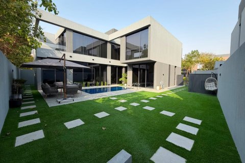 Vila u gradu Tilal City, Sharjah, UAE 4 spavaće sobe, 464.14 m2 Br. 759824 - Slika 1