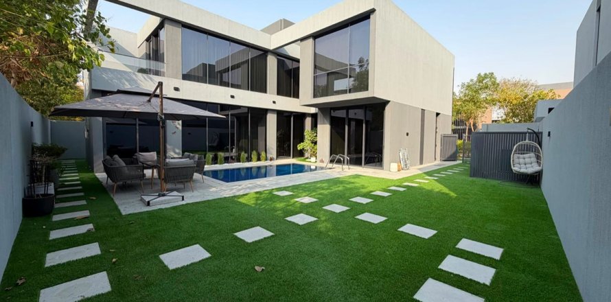 Vila u gradu Tilal City, Sharjah, UAE 4 spavaće sobe, 464.14 m2 Br. 759824