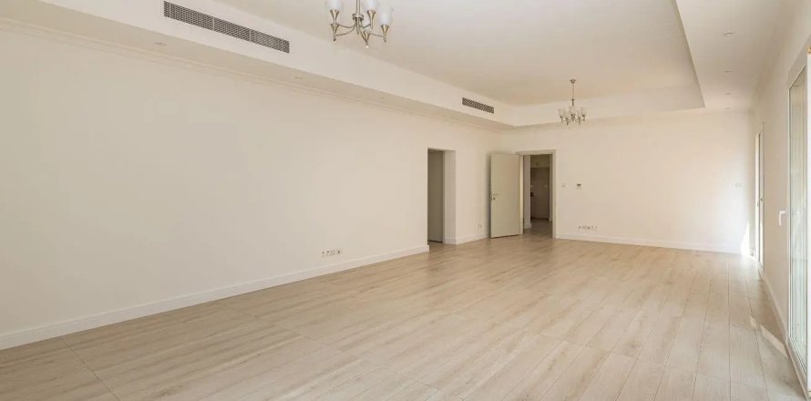 Vilă în Dubai Silicon Oasis, Dubai, EAU 4 dormitoare, 288 mp.  №759823