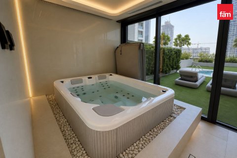 Apartment in Business Bay, Dubai, UAE 1 bedroom, 68 sq.m. № 764022 - photo 12