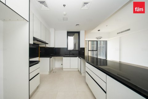 Apartament de închiriat în Business Bay, Dubai, EAU 3 dormitoare, 145 mp.  №703554 - poză 5