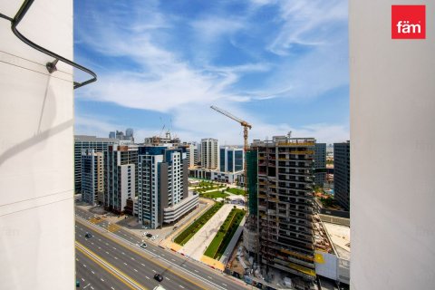 Apartament de închiriat în Business Bay, Dubai, EAU 3 dormitoare, 145 mp.  №703554 - poză 23