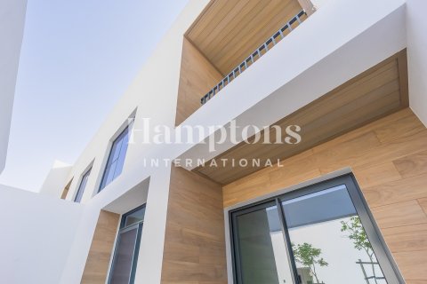 Зняти в оренду таунхаус в Arabian Ranches 3, Дубай, ОАЕ 3 спальні, 129.04226700м2, № 719800 - фото 9