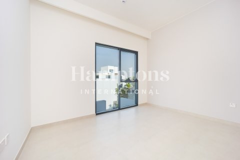 Зняти в оренду таунхаус в Arabian Ranches 3, Дубай, ОАЕ 3 спальні, 129.04226700м2, № 719800 - фото 2