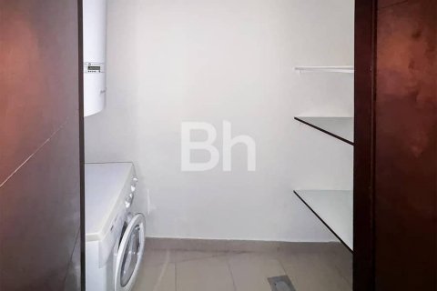 Снять в аренду квартиру в Даунтаун Дубай (Даунтаун Бурдж Дубай), ОАЭ 1 спальня, 92м2, № 617095 - фото 4