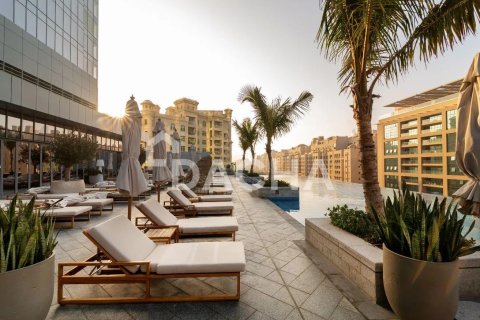 Apartamento en venta en Palm Jumeirah, Dubai, EAU 1 habitación, 49 m2 № 707139 - foto 12