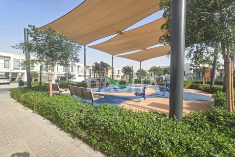 Radový dom v Dubai South (Dubai World Central), Dubai, SAE 4 spálne, 226 m2 č. 707142 - Fotografia 17