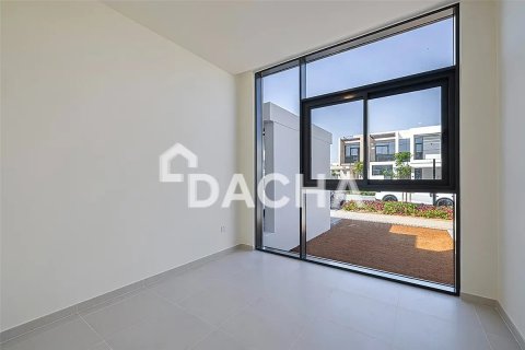 Radový dom v Dubai South (Dubai World Central), Dubai, SAE 4 spálne, 226 m2 č. 707142 - Fotografia 7