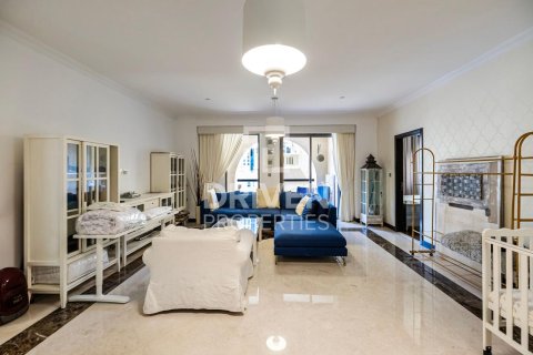 דופלקס למכירה ב Jumeirah Beach Residence, Dubai, איחוד האמירויות 4 חדרי שינה, 389 מ"ר, מספר 653146 - תמונה 6