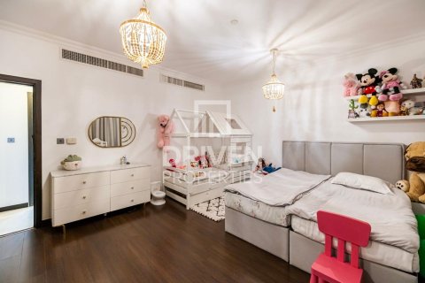 דופלקס למכירה ב Jumeirah Beach Residence, Dubai, איחוד האמירויות 4 חדרי שינה, 389 מ"ר, מספר 653146 - תמונה 14