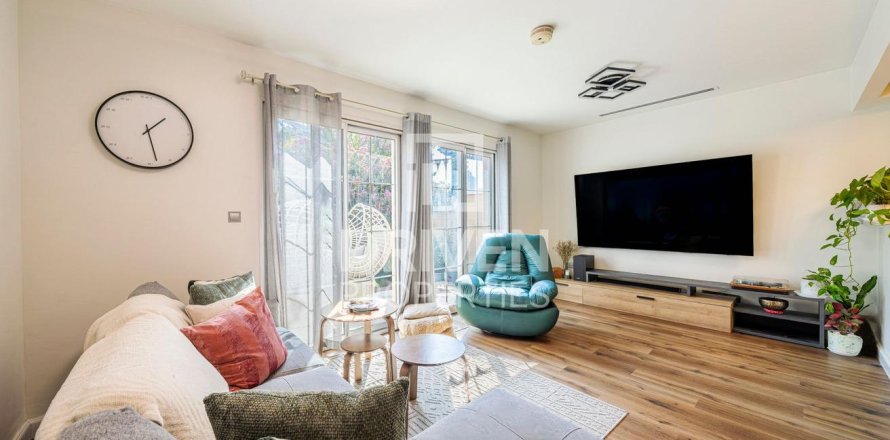 Таунхаус в Jumeirah Village Triangle, Дубай, ОАЭ 1 спальня, 180м2 № 653147