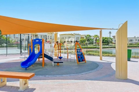 Townhouse in The Springs, Dubai, UAE 4 bedrooms, 392 sq.m. № 592286 - photo 9