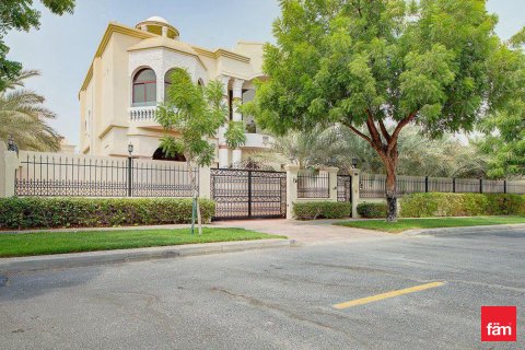 Villa til leie i Dubai, Emiratene 8 soverom, 1723.6 kvm Nr. 691259 - Foto 6