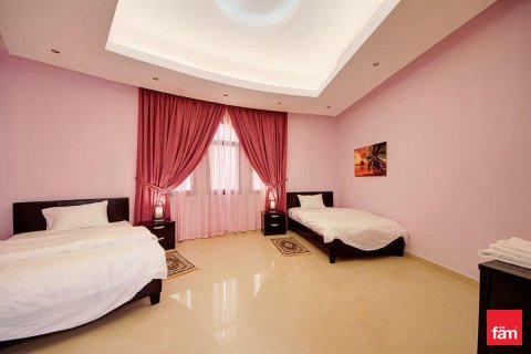 Villa til leie i Dubai, Emiratene 8 soverom, 1723.6 kvm Nr. 691259 - Foto 2