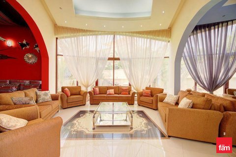 Villa i Dubai, Emiratene 8 soverom, 1723.6 kvm nr. 691259
