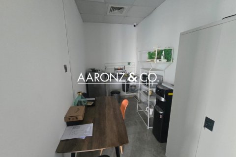 Bureau à louer à Business Bay, Dubai, EAU 102 m2 № 682592 - photo 10