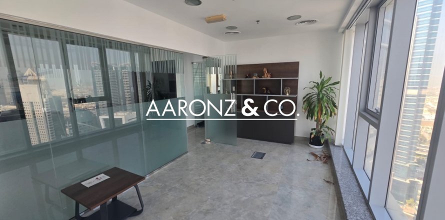 Bureau à Business Bay, Dubai, EAU: 102 m2 № 682592