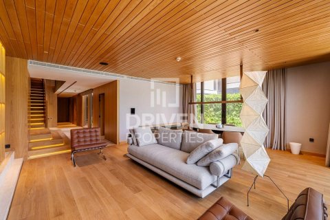 خانه شهری برای فروش در  Jumeirah، Dubai، امارات متحده عربی  4 خوابه ، 416 متر مربع ، شماره 682593 - تصویر 2