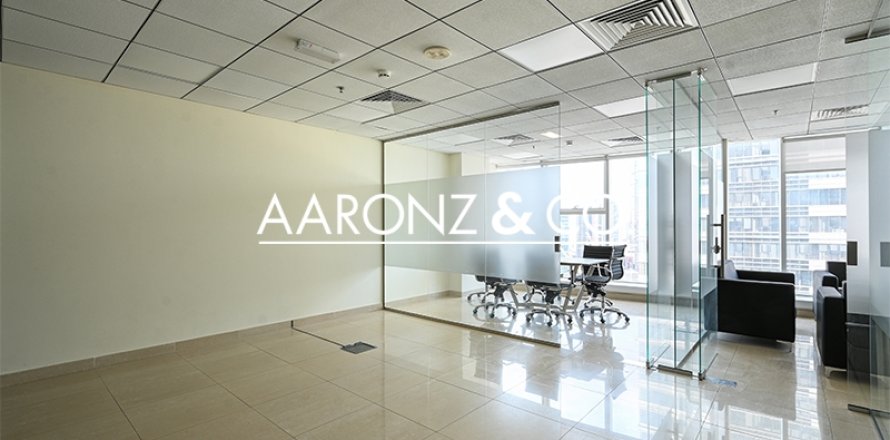 Büroraum in Business Bay, Dubai, VAE: 87 m2 Nr. 682591