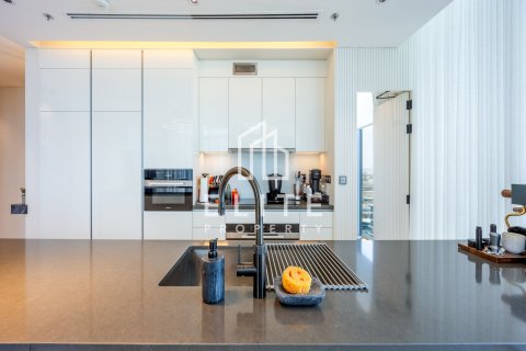 Apartment in Mohammed Bin Rashid City, Dubai, UAE 2 bedrooms, 122 sq.m. № 754709 - photo 8