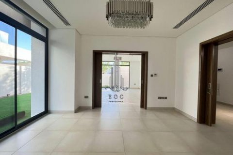 Vilë në Yas Island, Abu Dhabi, Emiratet e Bashkuara Arabe 5 dhoma gjumi, 765.5 m2. № 572815 - Foto 8