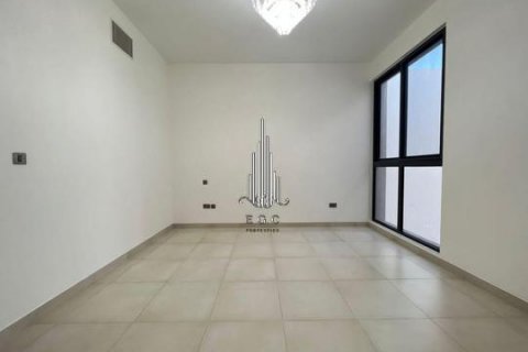 Vilë në Yas Island, Abu Dhabi, Emiratet e Bashkuara Arabe 5 dhoma gjumi, 765.5 m2. № 572815 - Foto 11
