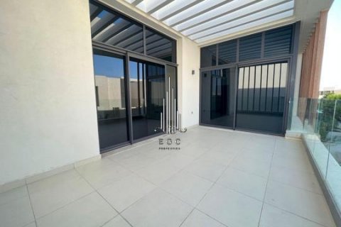 Vilë në Yas Island, Abu Dhabi, Emiratet e Bashkuara Arabe 5 dhoma gjumi, 765.5 m2. № 572815 - Foto 4