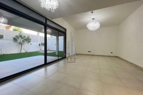 Vilë në Yas Island, Abu Dhabi, Emiratet e Bashkuara Arabe 5 dhoma gjumi, 765.5 m2. № 572815 - Foto 5