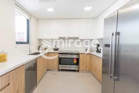 Vila na Yas Island, Abu Dhabi, SAE 4 ložnice, 370.7 m² Č.: 574388 - fotografie 10