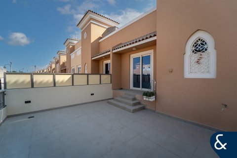 Dubai Sports City, Dubai, UAE의 판매용 타운하우스 침실 4개, 247제곱미터 번호 685084 - 사진 16