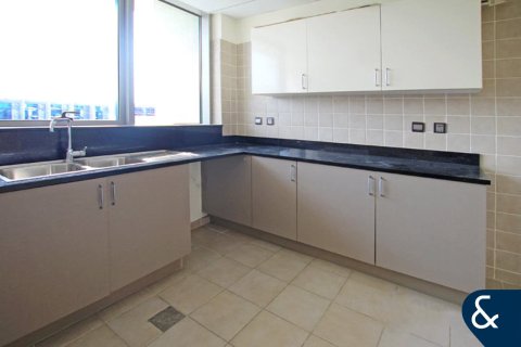 Appartamento in vendita a Mohammed Bin Rashid City, Dubai, EAU 2 camere da letto, 141 mq. № 685087 - foto 10