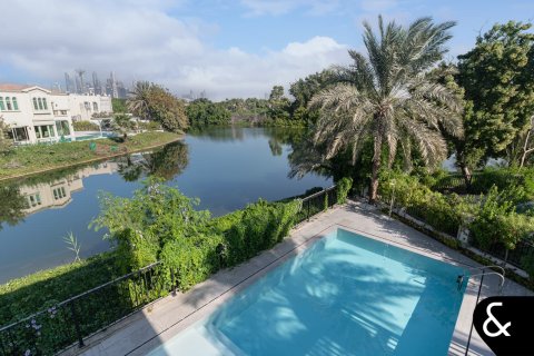 Vila di Jumeirah Islands, Dubai, UAE 4 bilik tidur, 502 meter persegi № 685086