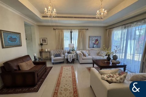 Villa til salgs i Arabian Ranches 2, Dubai, Emiratene 4 soverom, 400 kvm Nr. 685085 - Foto 4