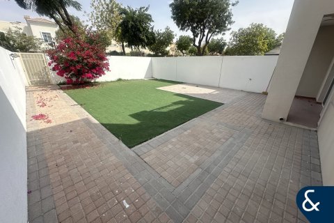 ویلا برای فروش در  The Lakes، Dubai، امارات متحده عربی  2 خوابه ، 212 متر مربع ، شماره 685088 - تصویر 3