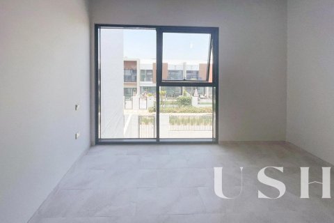阿联酋 Dubai Dubai Land 待售 : 3 卧, 161 平方米 , 编号620646 - 照片 1