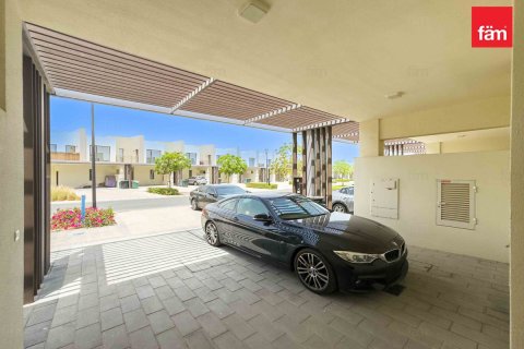 Villa in affitto a Dubai, EAU 3 camere da letto, 144.9 mq. № 760745 - foto 24
