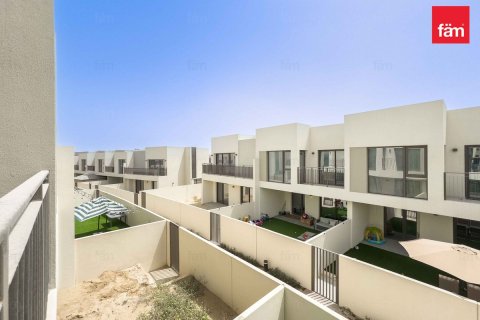 Villa in affitto a Dubai, EAU 3 camere da letto, 144.9 mq. № 760745 - foto 20