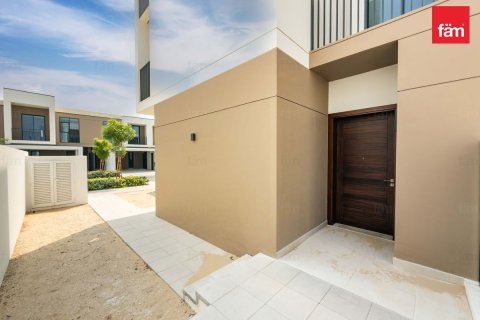فيلا للإيجار في دبي، الإمارات العربية المتحدة 4 غرفة نوم ، 249.7 متر مربع ، رقم 760743 - صورة 4