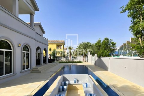 Villa itt: The Villa, Dubai, EAE, 5 hálószoba, 706 m², azonosító: 684444