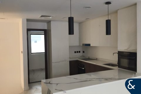 Kaupunkipientalo Mohammed Bin Rashid City, Dubai, Arabiemiraatit 4 makuuhuonetta, 188 m2 № 666653 - kuva 10