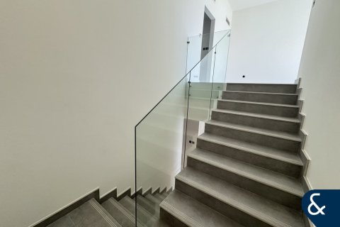 Radhus till försäljning i Mohammed Bin Rashid City, Dubai, UAE 4 sovrum, 188 kvm Nr. 666653 - fotografi 7