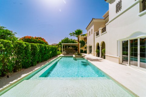 Városi lakóépület itt: Dubai, EAE, 6 hálószoba, 666 m², azonosító: 696287 - fénykép 23