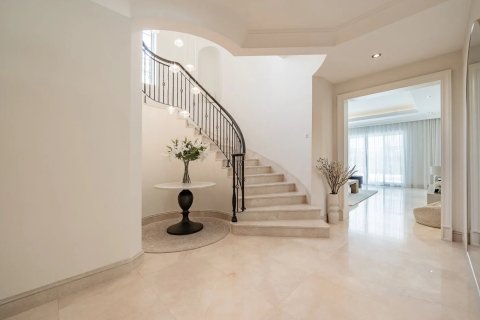 Városi lakóépület itt: Dubai, EAE, 6 hálószoba, 666 m², azonosító: 696287 - fénykép 6