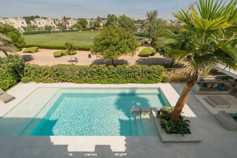 Városi lakóépület itt: Dubai, EAE, 6 hálószoba, 666 m², azonosító: 696287 - fénykép 13