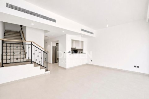 Radový dom v Damac Lagoons, Dubai, SAE 4 spálne, 143.91 m2 č. 762609 - Fotografia 4